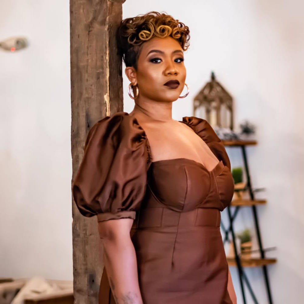 Meet your Posher, Sabrina